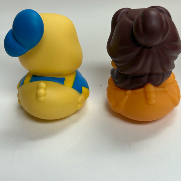 Disneys Princess Belle and Donald Duck Jeep Rubber Duck Bath Toy Figure - Picture 4 of 6